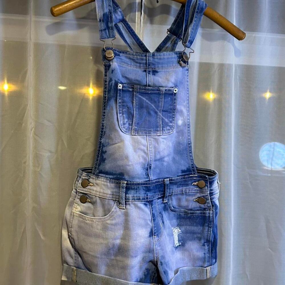 Super cute y2k tie dye denim